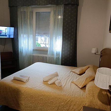 Отель Domus Чезена Экстерьер фото