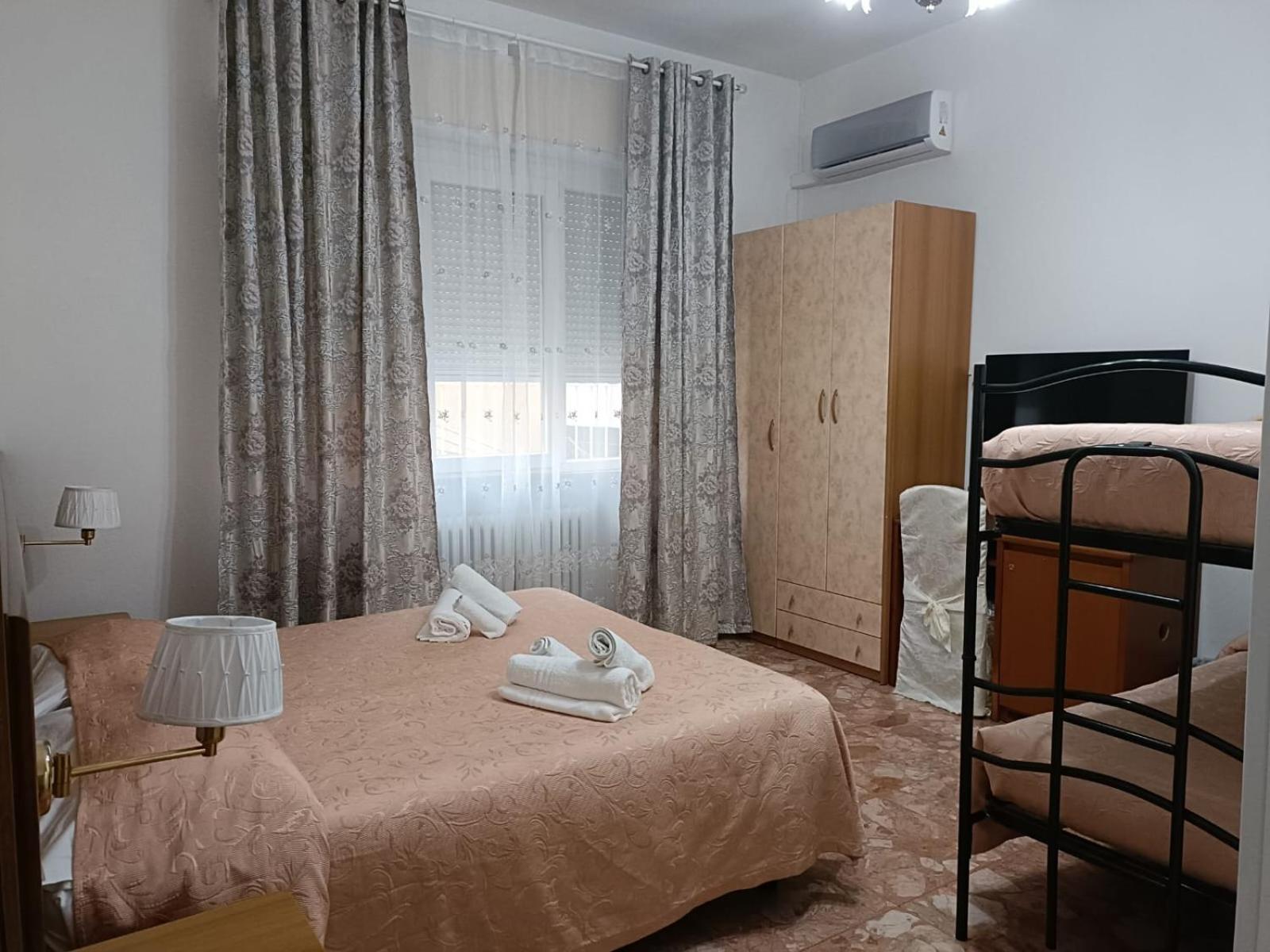 Отель Domus Чезена Экстерьер фото