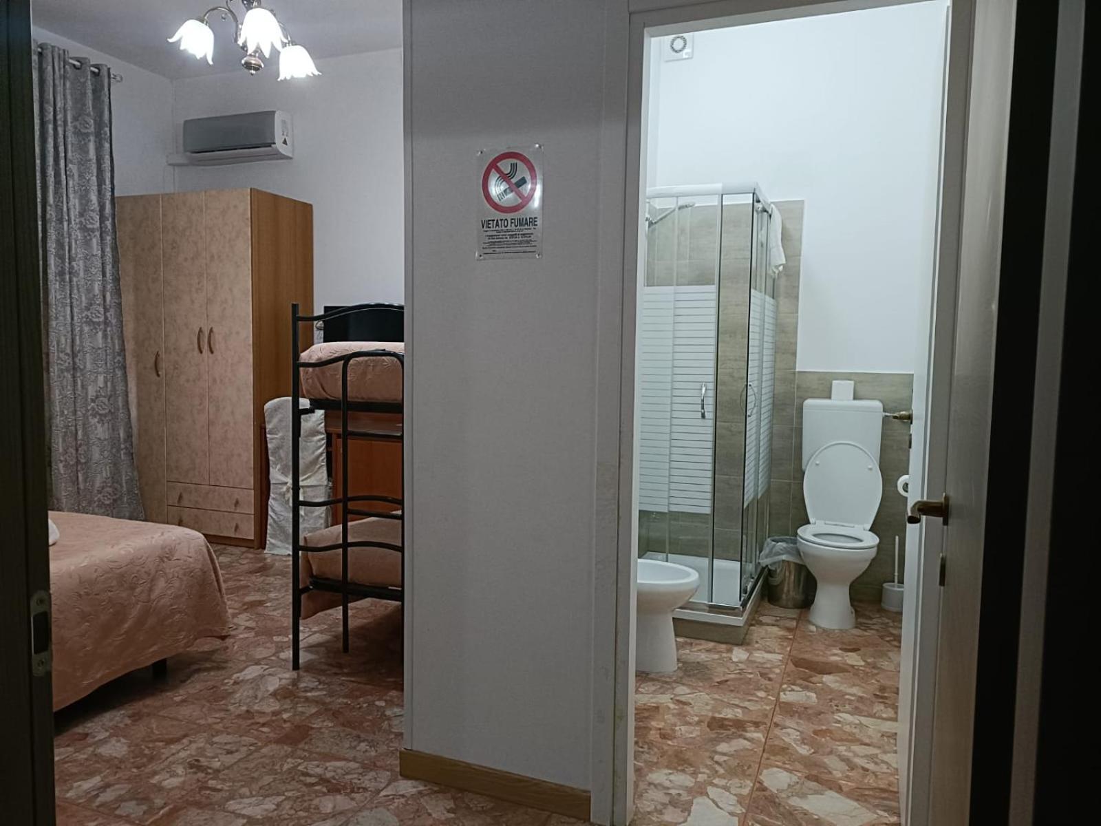Отель Domus Чезена Экстерьер фото